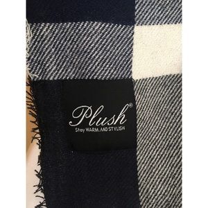 Plush - Plaid Scarf
